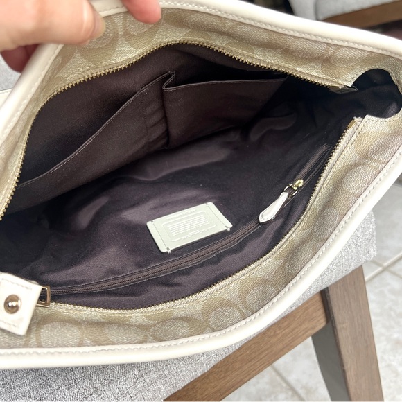 Coach Zip-Top Tote Shoulder Handbag w/ Free Wallet - Picture 9 of 14